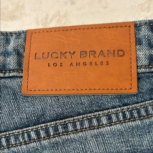 Lucky Brand The Cut Off Women's Frayed Hem Jean Shorts Size 6 / 28 - Picture 3 of 12